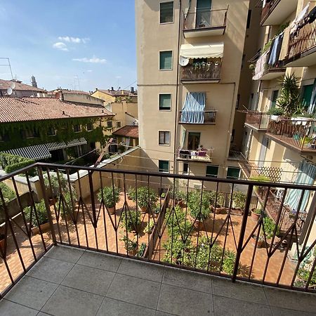 Case Vr Holiday Residenza 2 Di Picche Verona Eksteriør billede